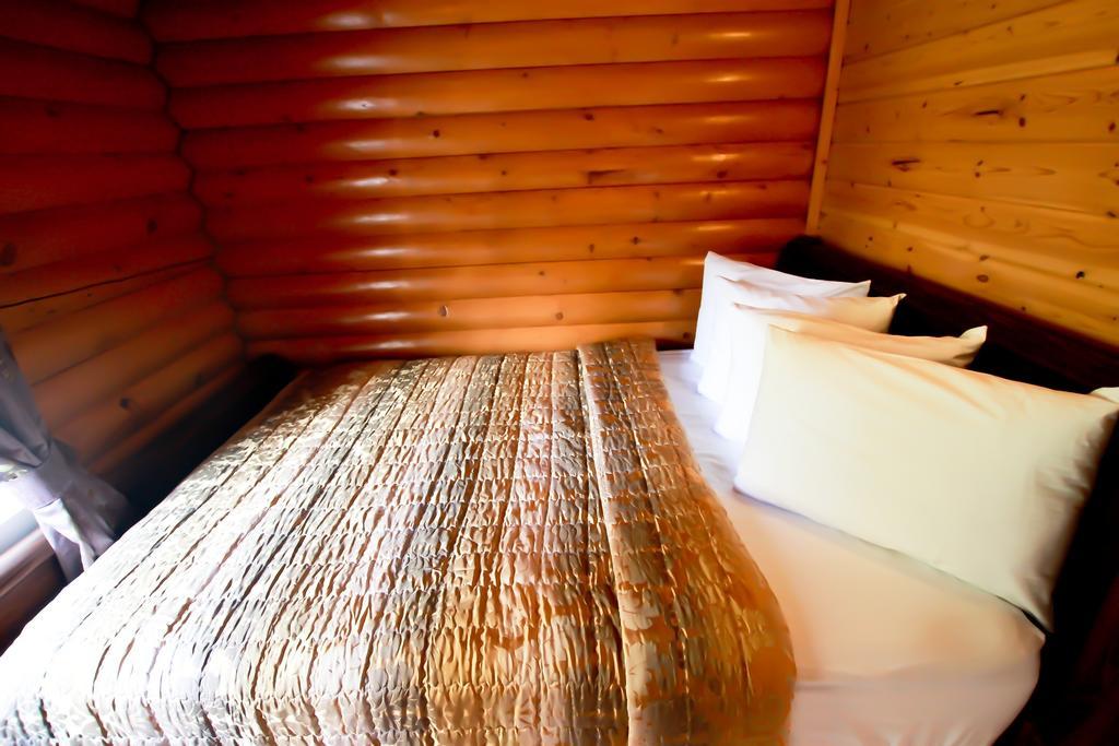 Mt. Alpine Chalets
