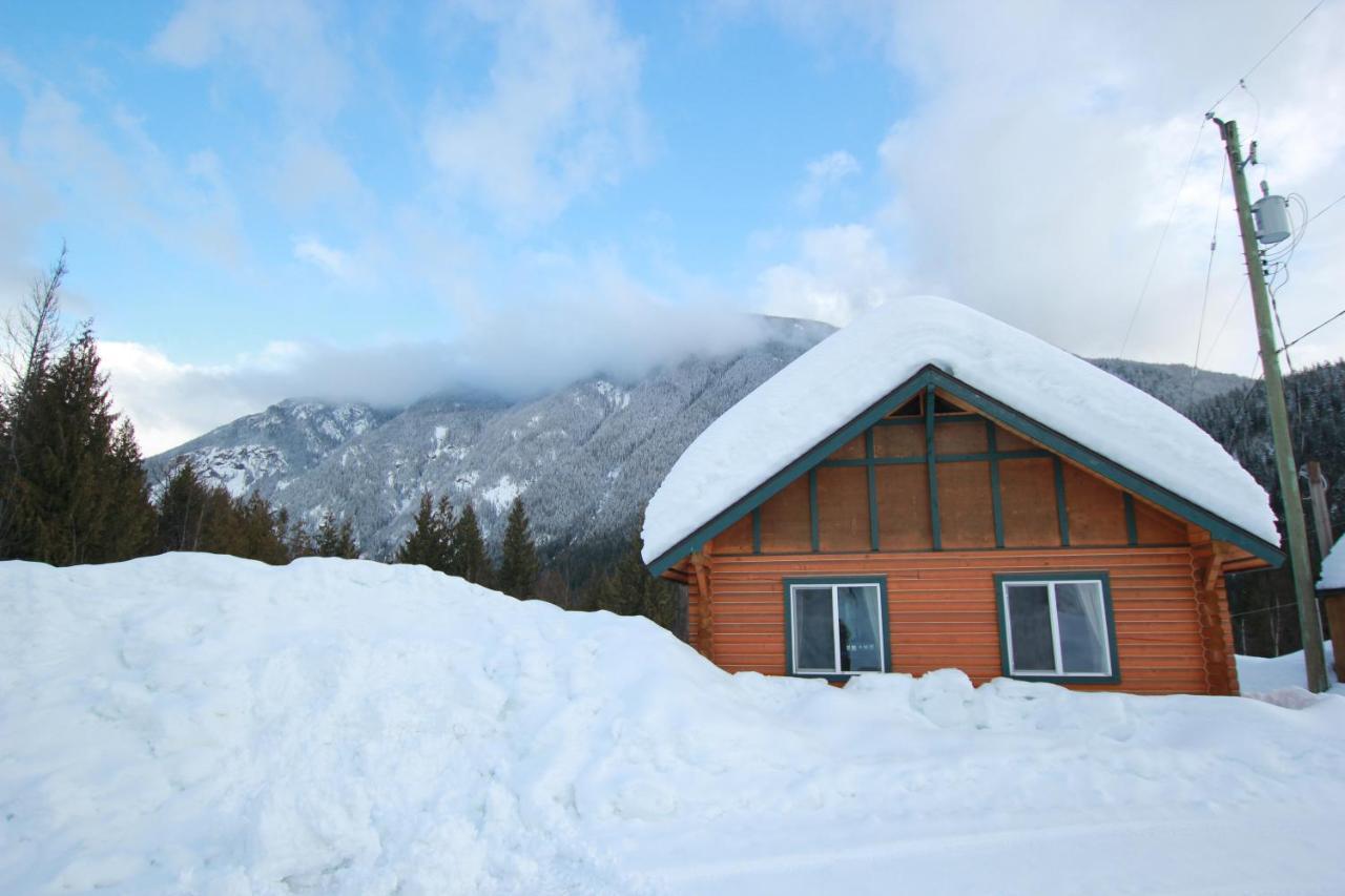 Mt. Alpine Lodge *