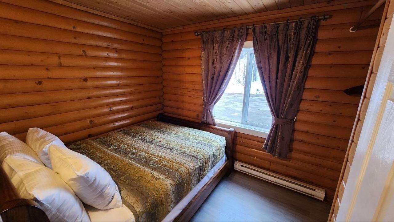 Mt. Alpine Lodge *